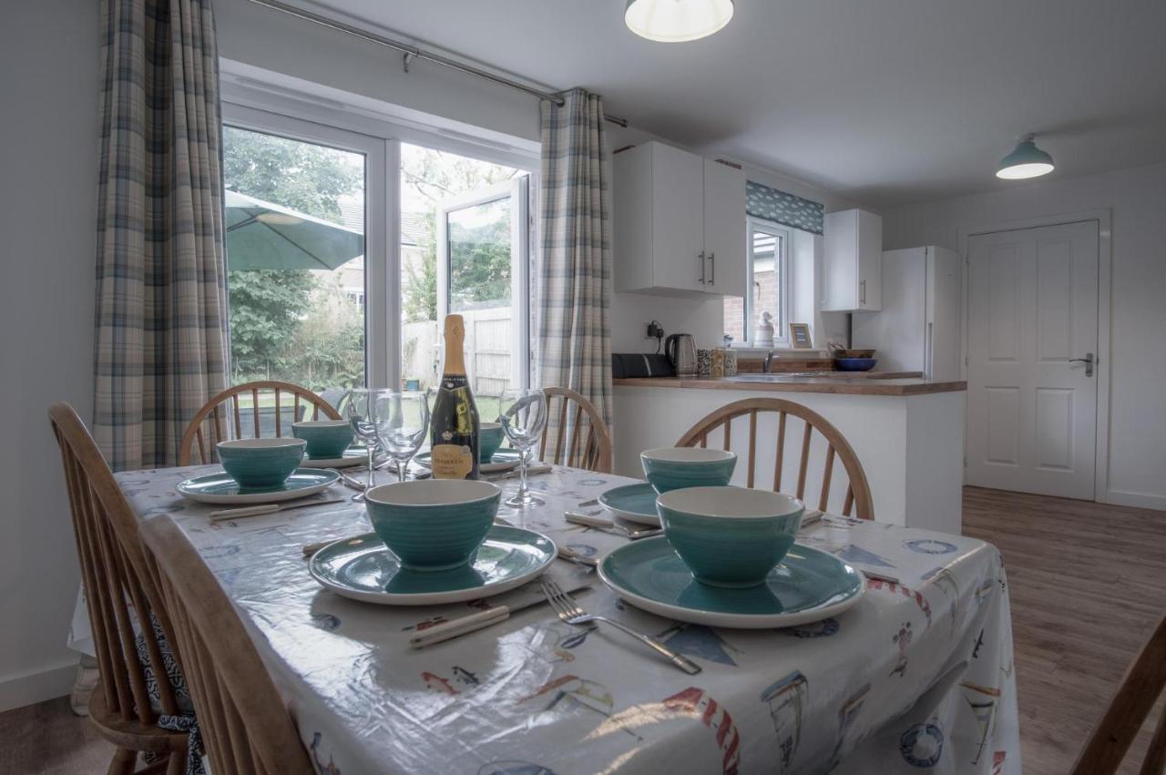 Maes Yr Odyn - 3 Bedroom Holiday Home - 나버스 외부 사진