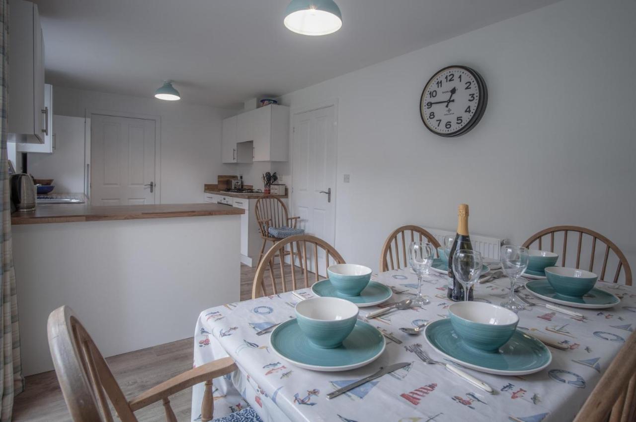 Maes Yr Odyn - 3 Bedroom Holiday Home - 나버스 외부 사진